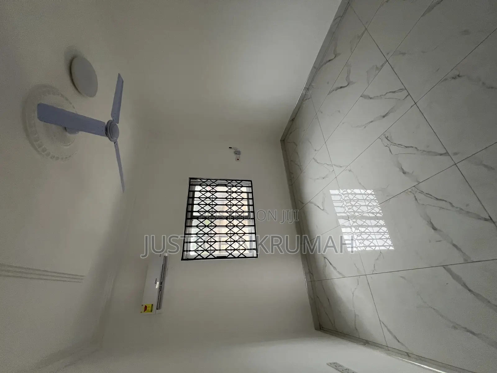 1bdrm Apartment in Mr Justice Estate, Top Base for rent