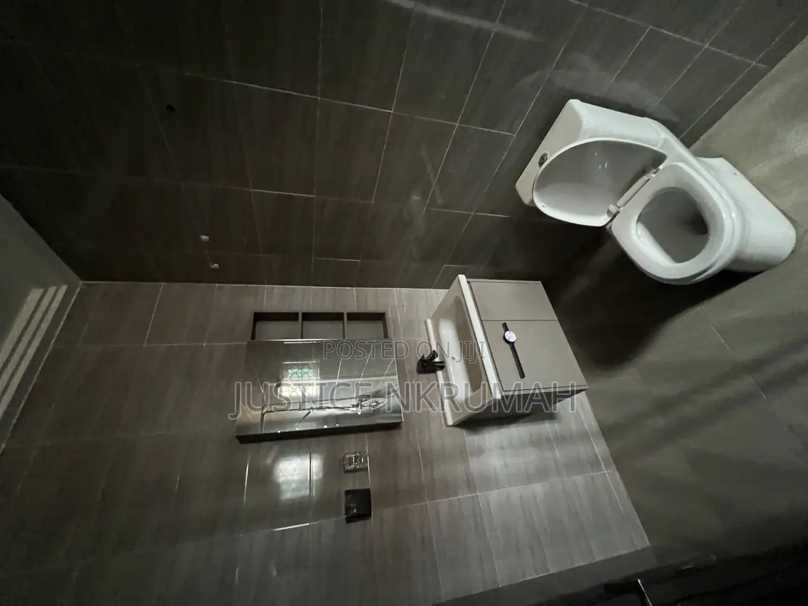 1bdrm Apartment in Mr Justice Estate, Top Base for rent