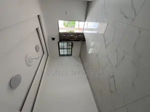 1bdrm Apartment in Mr Justice Estate, Top Base for rent