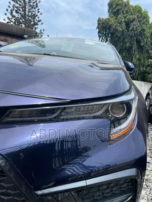 Toyota Corolla SE 2020 Blue