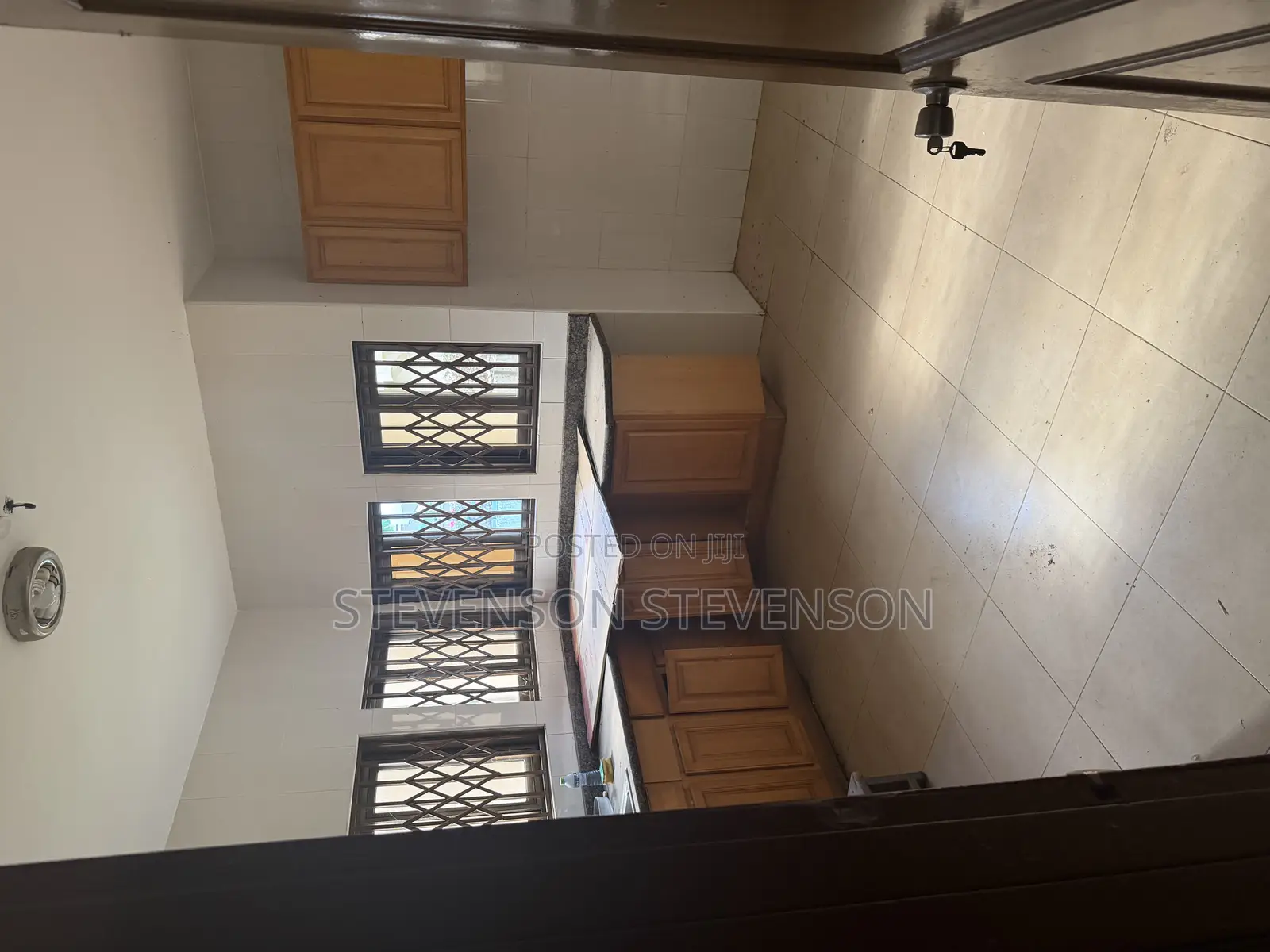 6bdrm House in Hfc, Spintex for sale