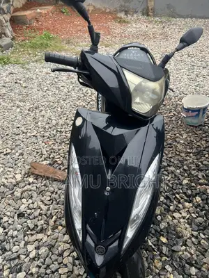 Yamaha 2019 Black