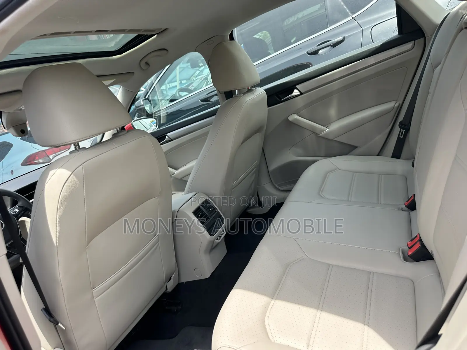 Volkswagen Passat 2020 Red
