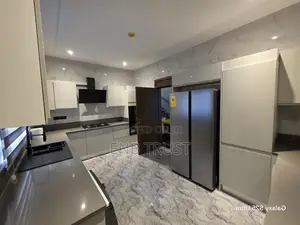 Furnished 5bdrm Townhouse / Terrace in Airport West for rent