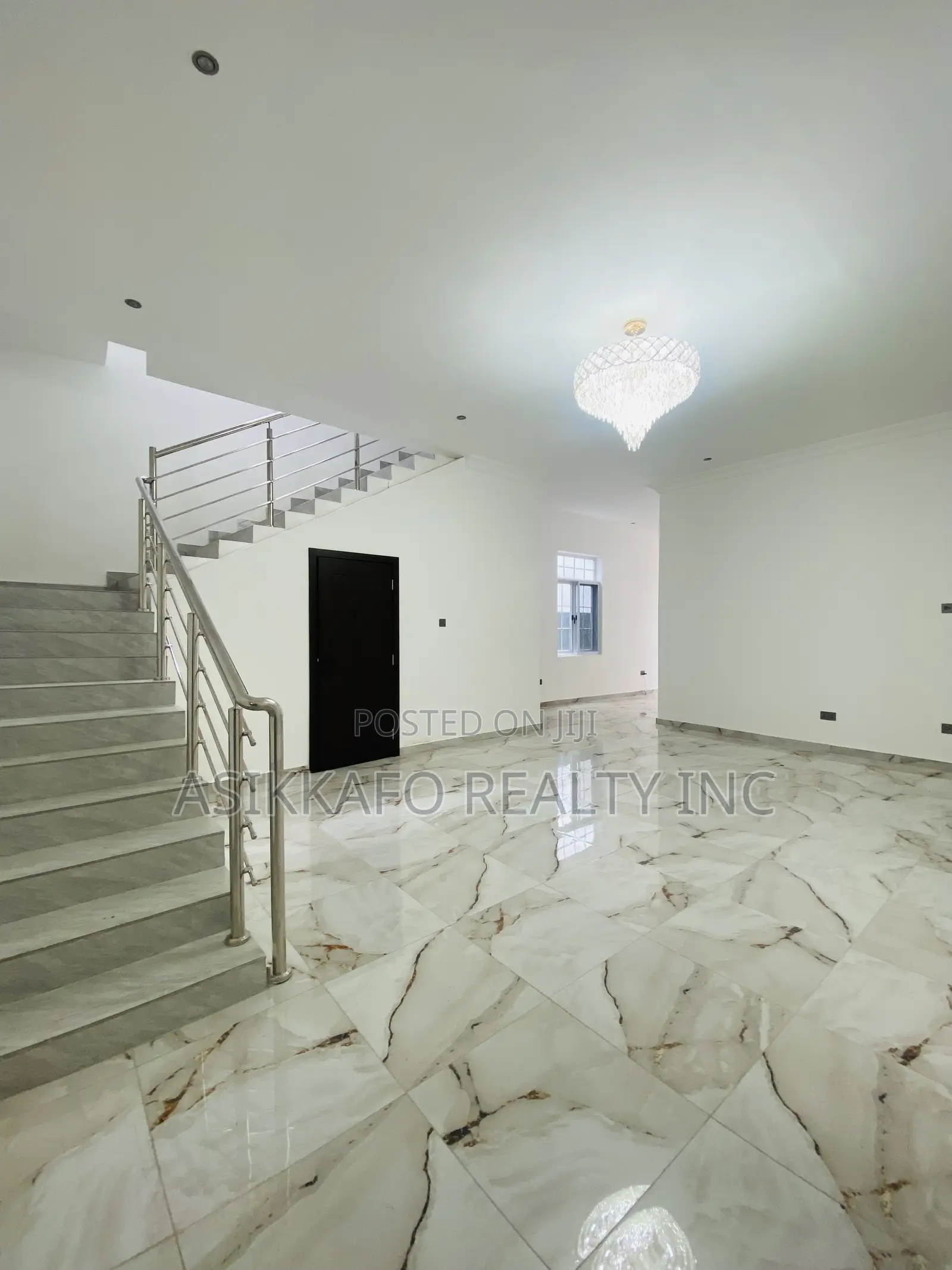 4bdrm Duplex in Manet Junction, Spintex for sale