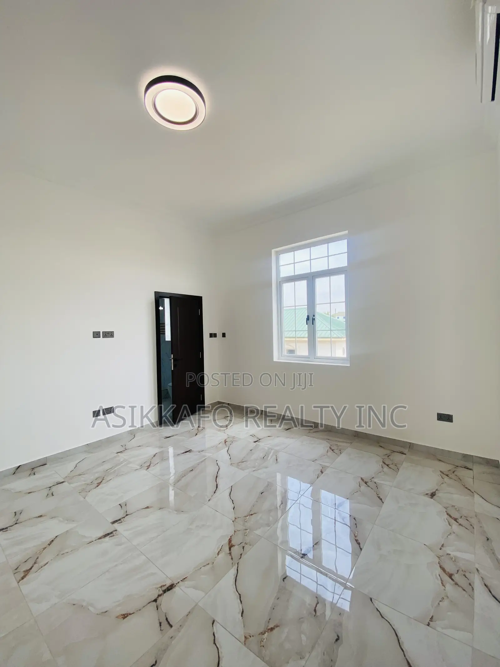 4bdrm Duplex in Manet Junction, Spintex for sale