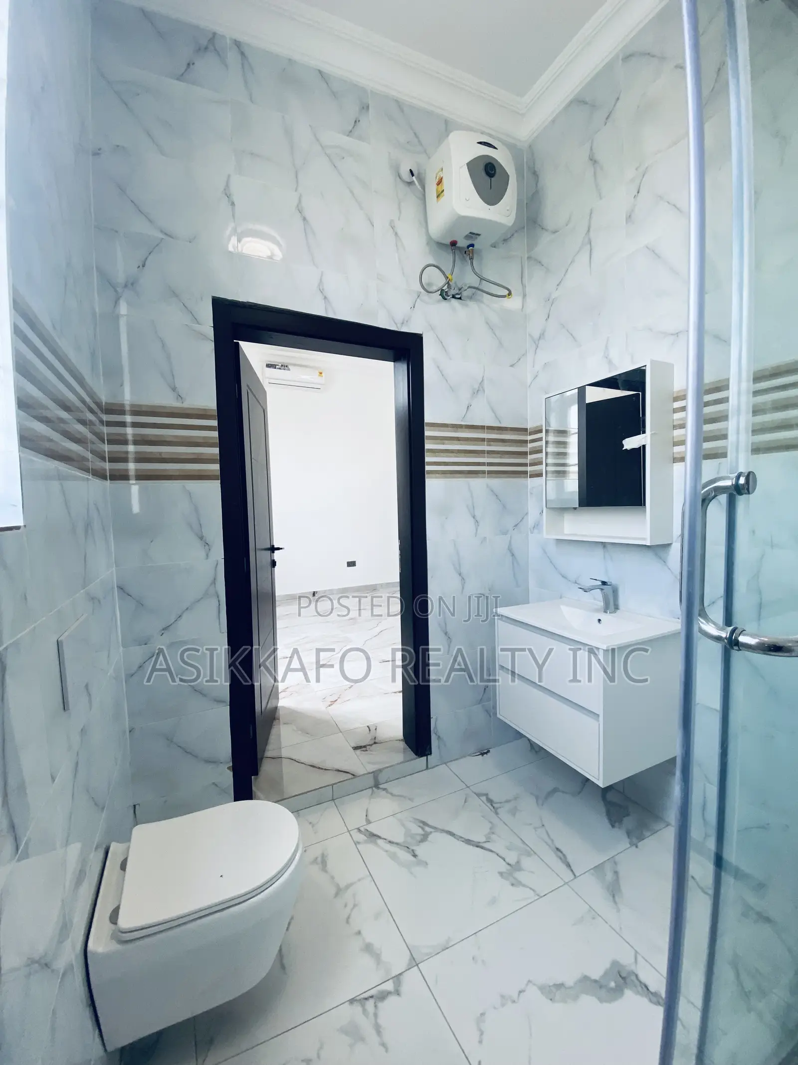 4bdrm Duplex in Manet Junction, Spintex for sale
