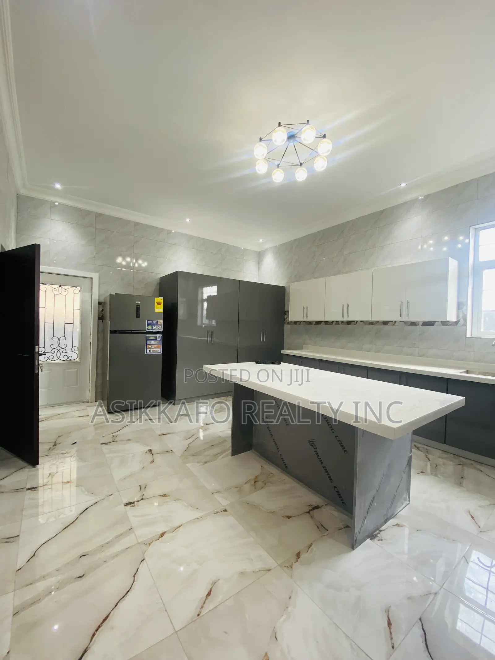 4bdrm Duplex in Manet Junction, Spintex for sale