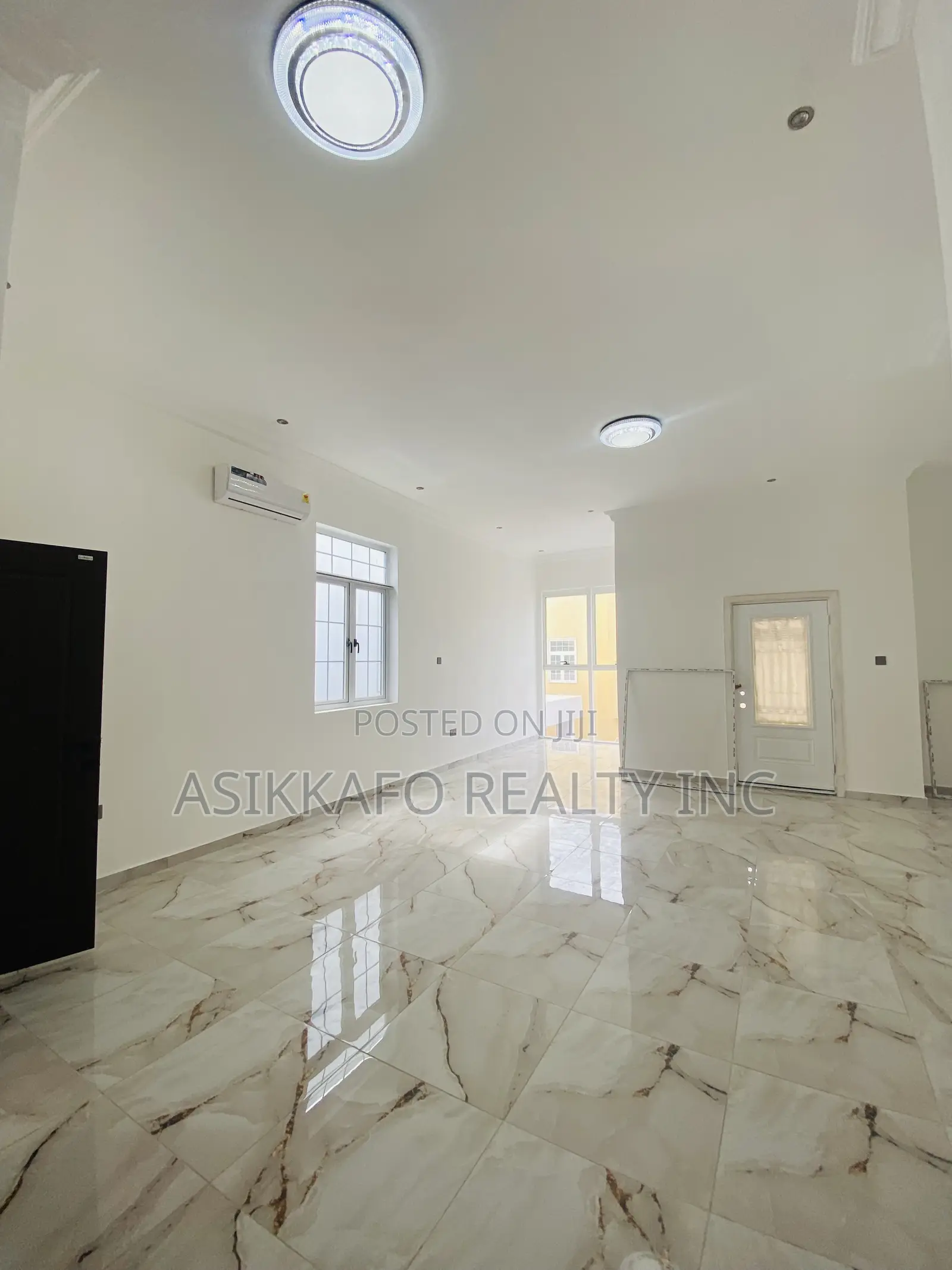 4bdrm Duplex in Manet Junction, Spintex for sale