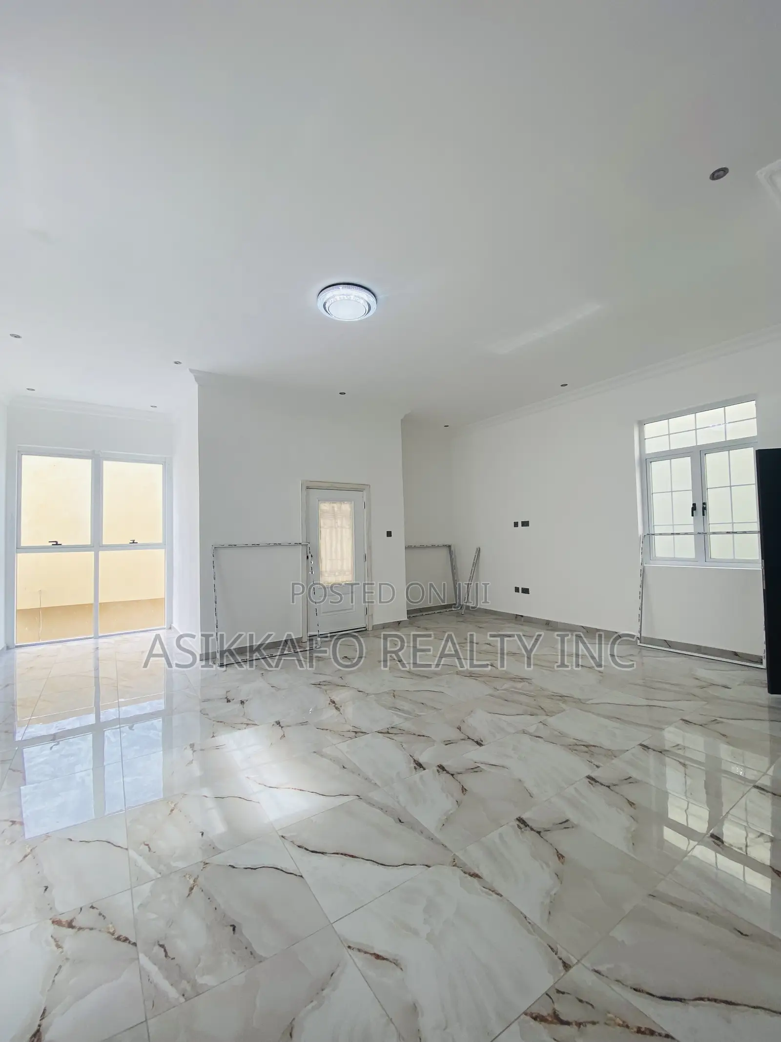 4bdrm Duplex in Manet Junction, Spintex for sale