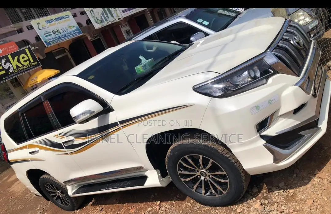 Land Cruiser for Rent, Comes With a Driver