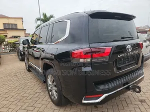 Toyota Land Cruiser 2022 Black