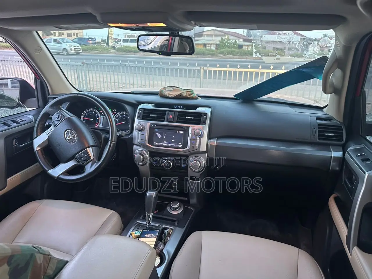 Toyota 4-Runner SR5 Premium 4dr 4x4 (4.0L 6cyl 5A) 2016 Red