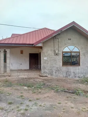 3bdrm House in Adjen Kotoku Papase, Amasaman for sale