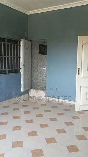 Mini Flat in Pillar 2 for rent