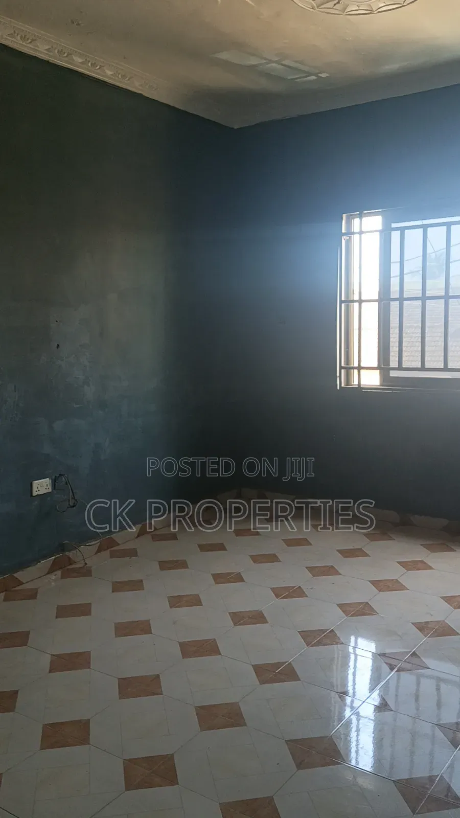 Mini Flat in Pillar 2 for rent