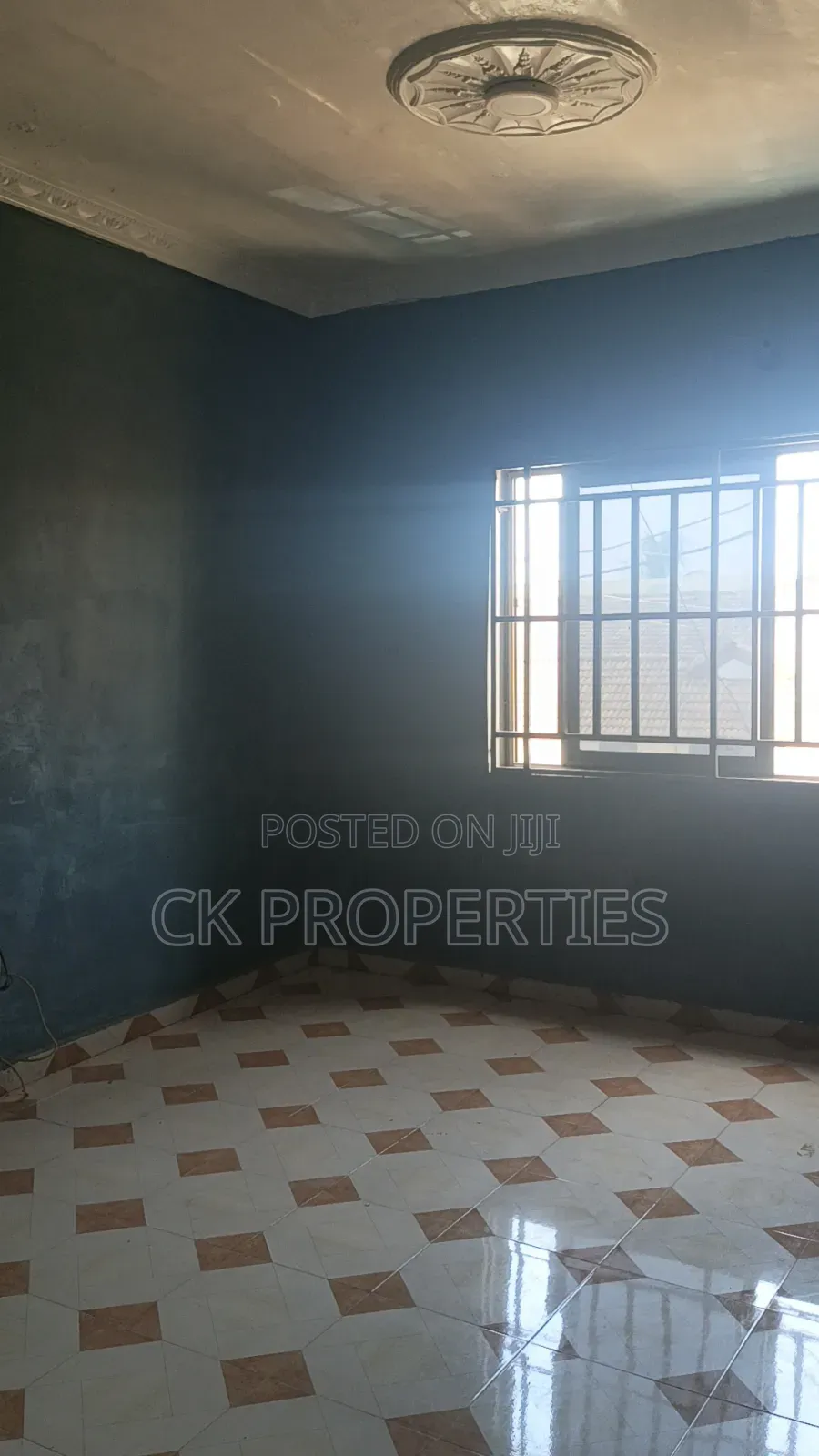 Mini Flat in Pillar 2 for rent