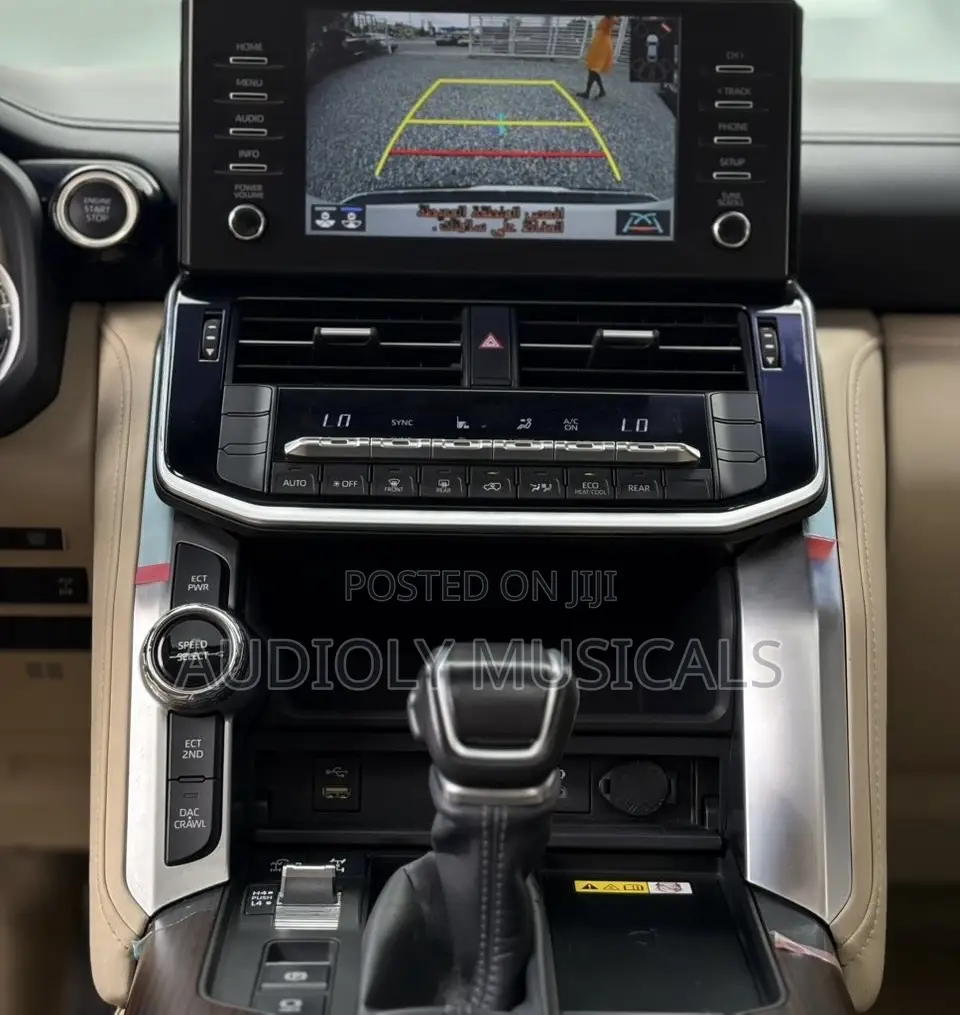 Toyota Land Cruiser 2024 White