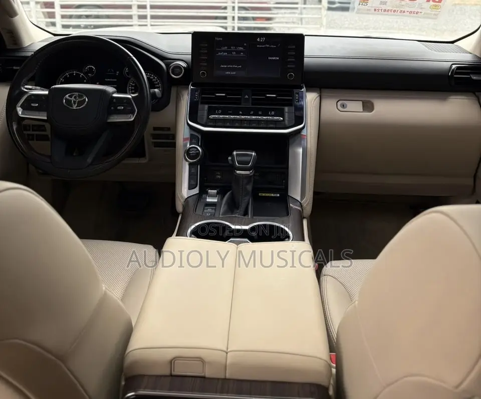 Toyota Land Cruiser 2024 White