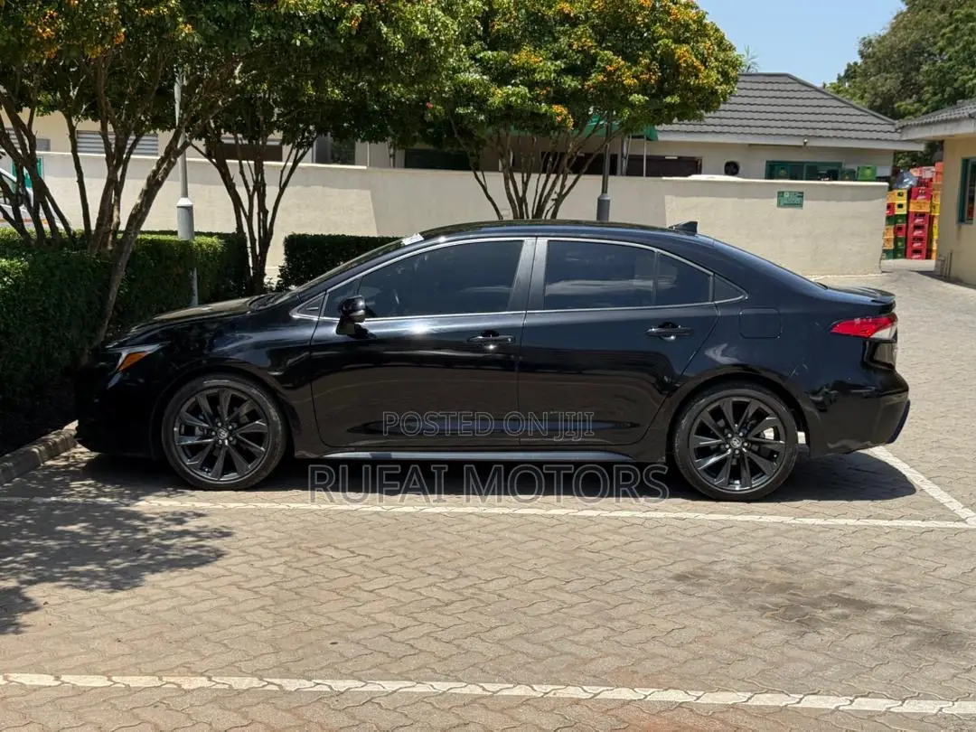 Toyota Corolla SE 2024 Black