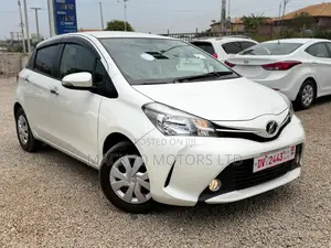 Toyota Vitz 1.3 FWD 5dr 2015 White