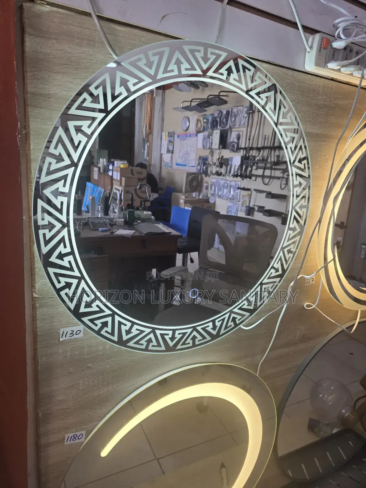 Exquisite Round Led Mirror 60×60cm