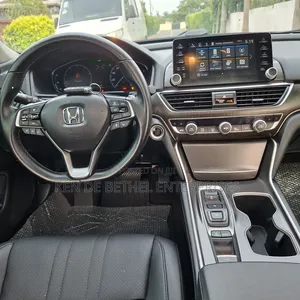 Honda Accord Sport (2.0L 4cyl Turbo 10A) 2019 Silver