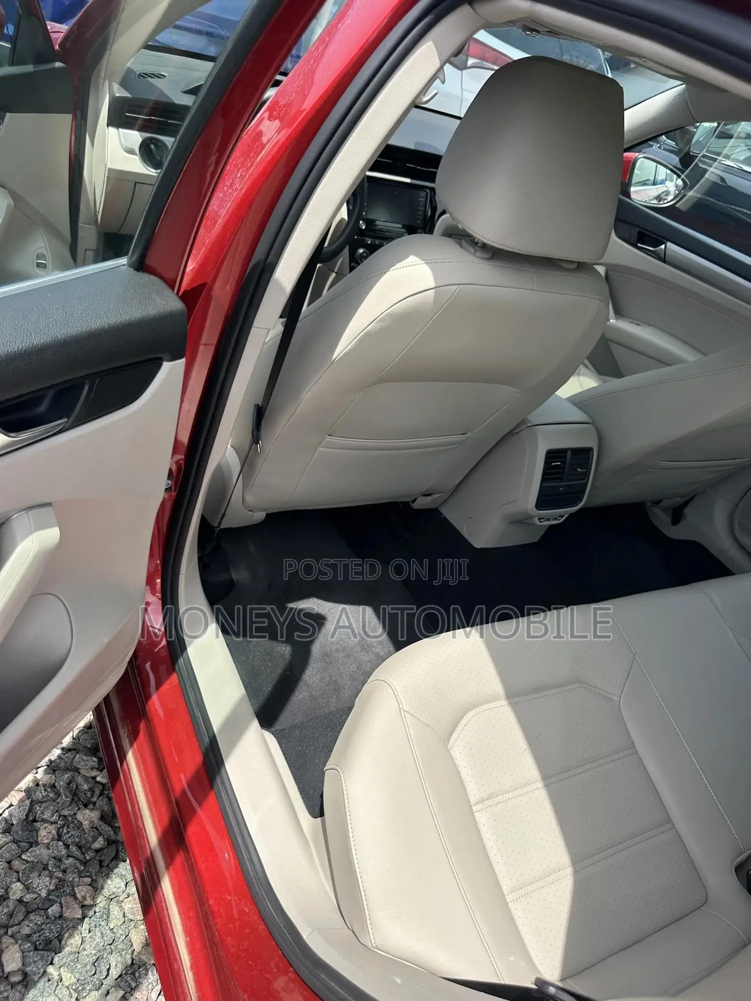 Volkswagen Passat 2020 Red