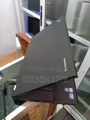 Laptop Lenovo ThinkPad T520 4GB Intel Core i5 SSD 128GB