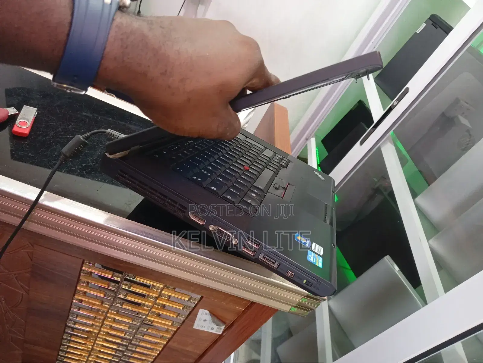 Laptop Lenovo ThinkPad T520 4GB Intel Core i5 SSD 128GB