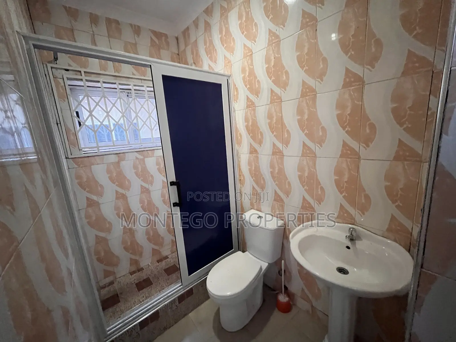 3bdrm House in School Junction, Adjiriganor for rent