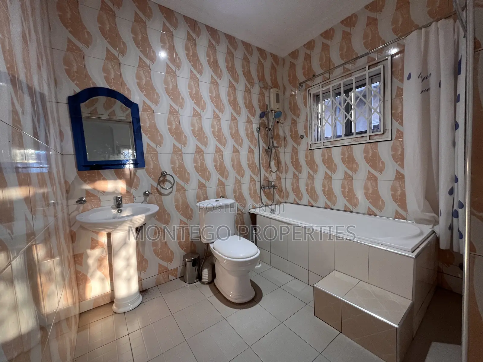 3bdrm House in School Junction, Adjiriganor for rent