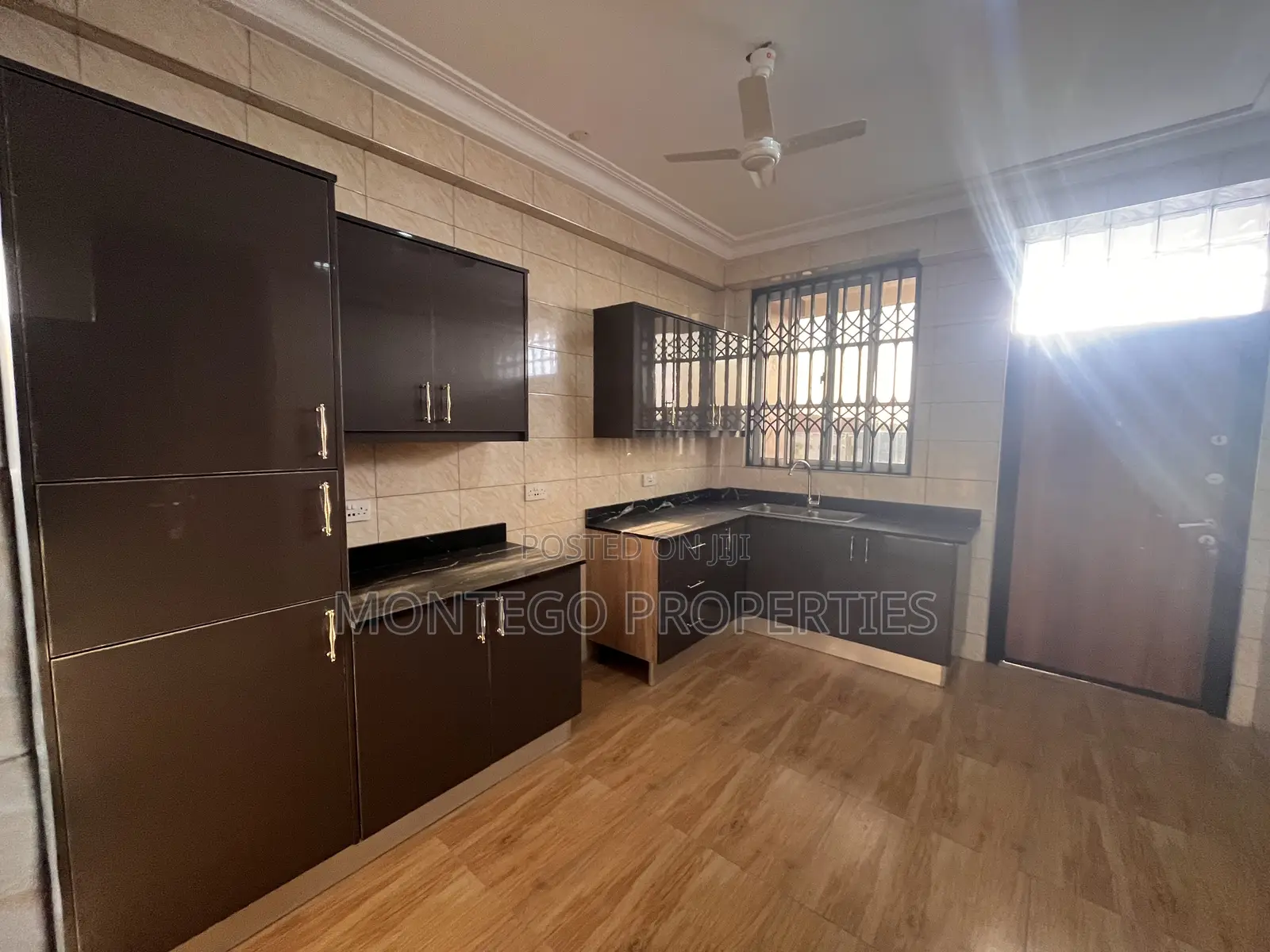 2bdrm Apartment in West Trassacco, Adjiriganor for rent