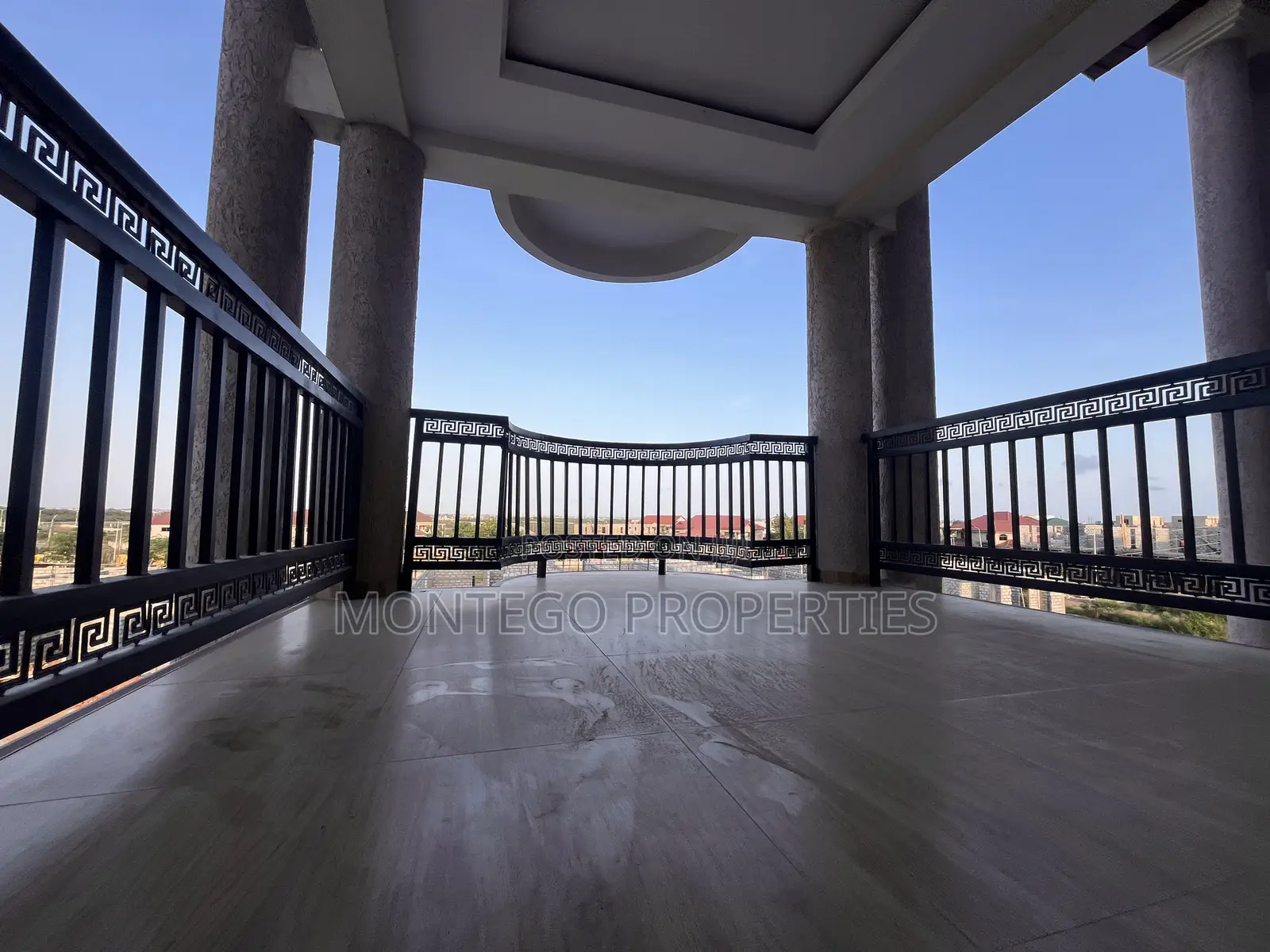 2bdrm Apartment in West Trassacco, Adjiriganor for rent