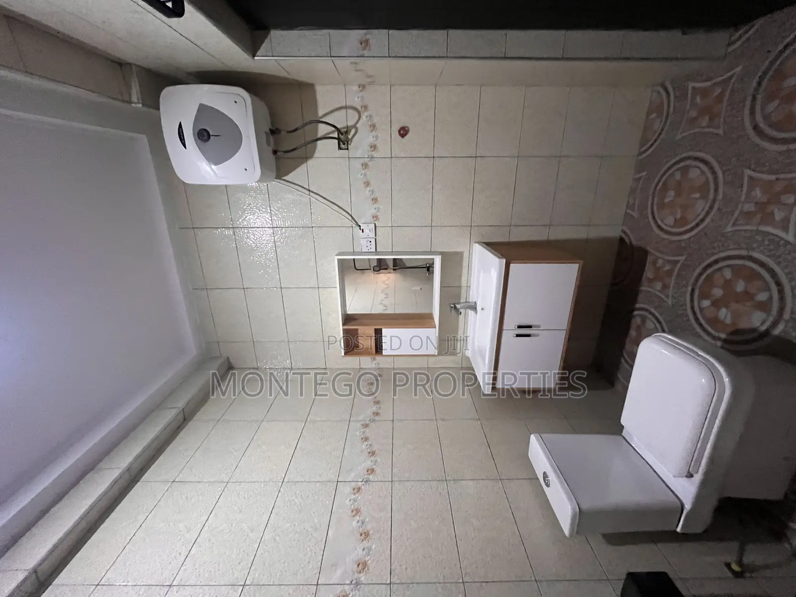 2bdrm Apartment in West Trassacco, Adjiriganor for rent