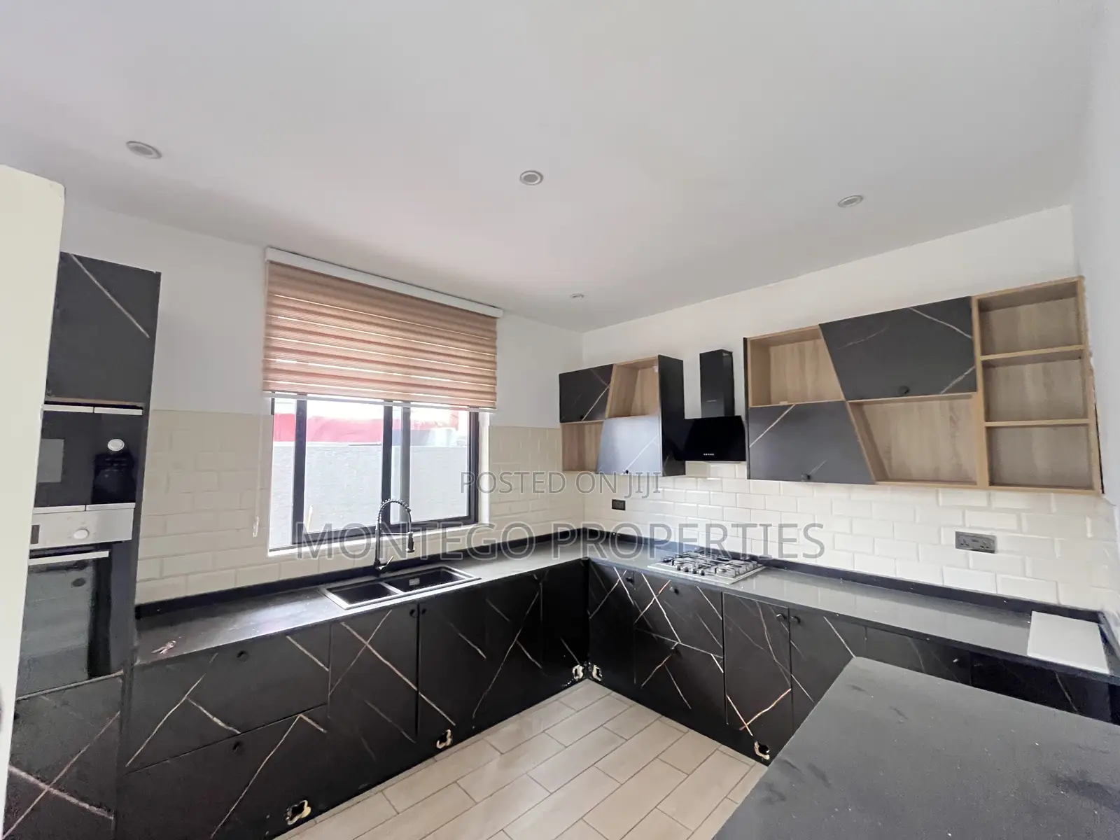 3bdrm Townhouse / Terrace in East Legon, American House for rent
