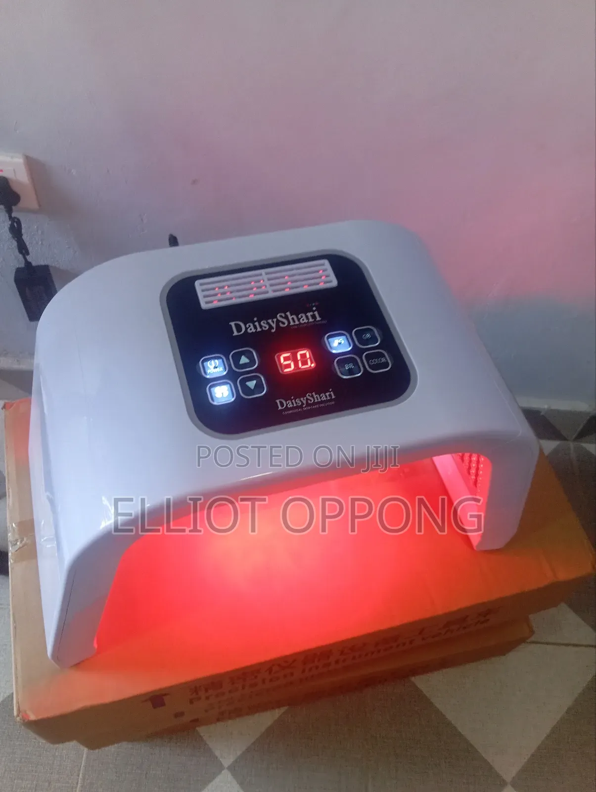 Led Facial Mask or Light(Daisy Shari)