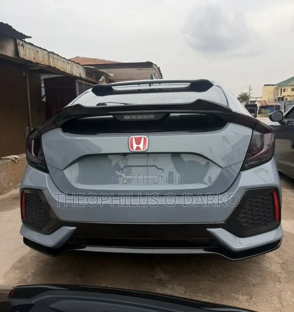 Honda Civic EX-L w/Navi 4dr Hatchback (1.5L 4cyl) 2017 Gray