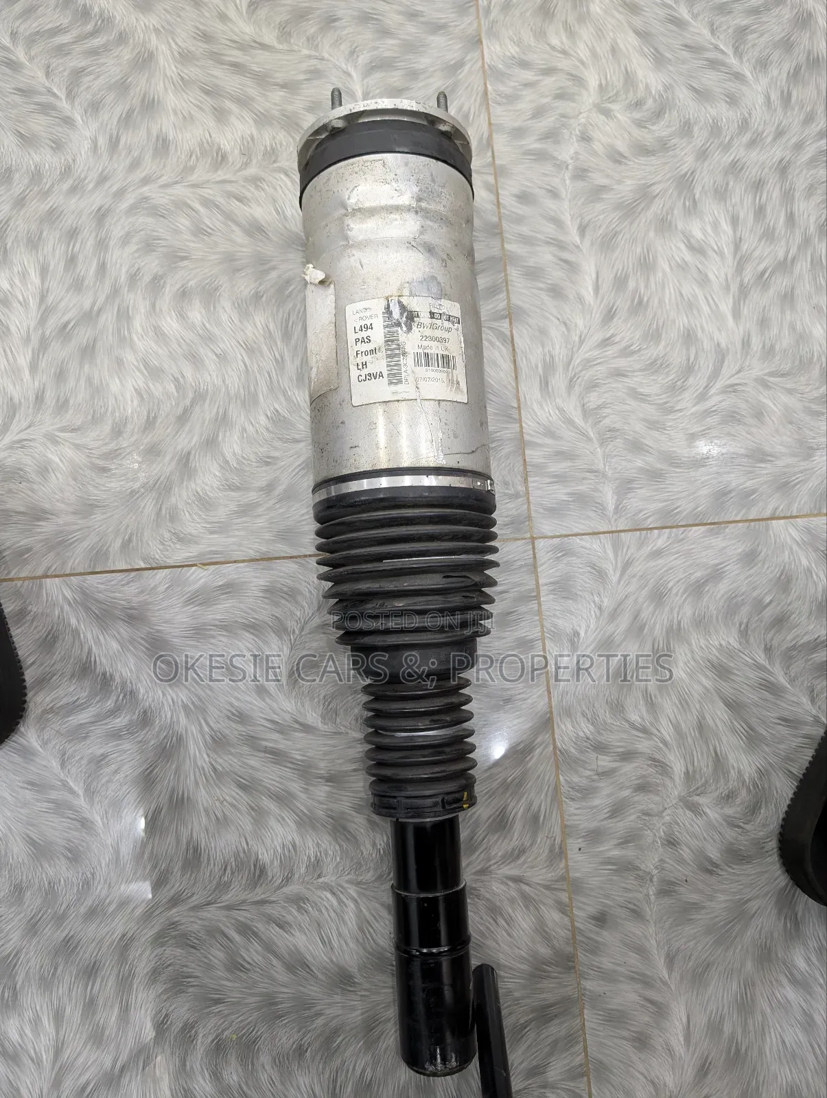 Range Rover Front Air Suspension Shock/Strut