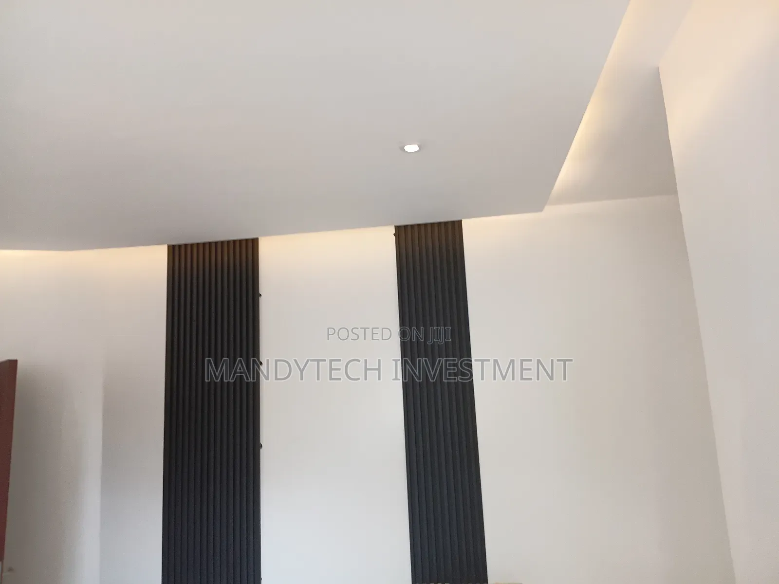 Furnished 5bdrm Mansion in School Junction for sale