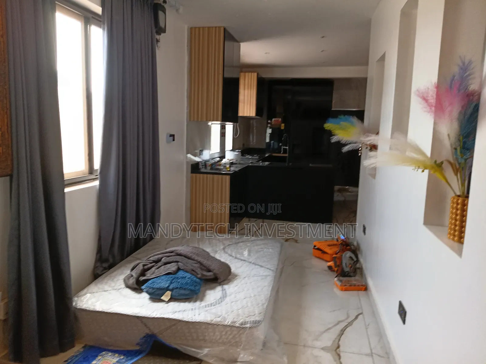 Furnished 5bdrm Mansion in School Junction for sale