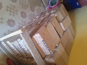 We Sales Mesh ,Nails and Shavel