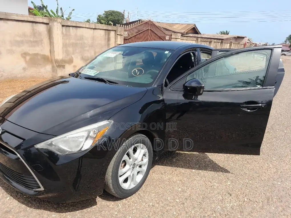 Scion iA Base 2016 Black