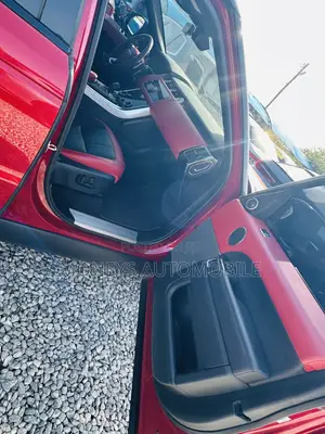 Land Rover Range Rover Sport 2022 Red