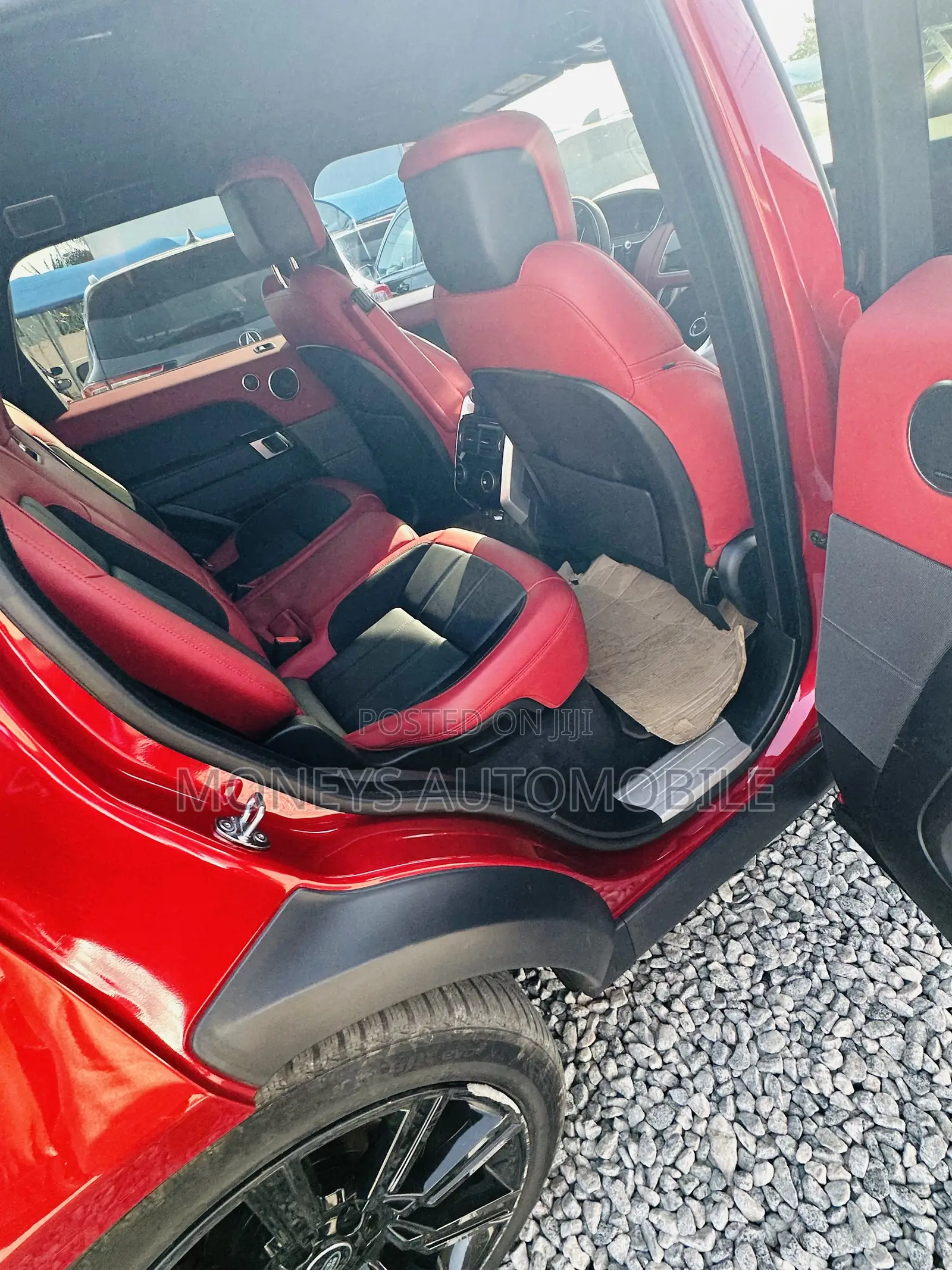 Land Rover Range Rover Sport 2022 Red