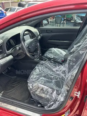 Hyundai Elantra 2018 Red