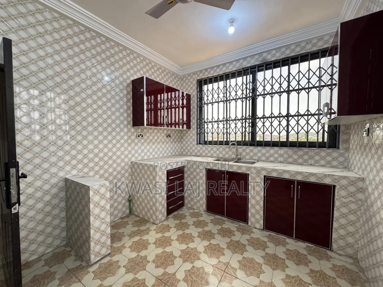 2bdrm Apartment in Blockfactory, Weija for rent
