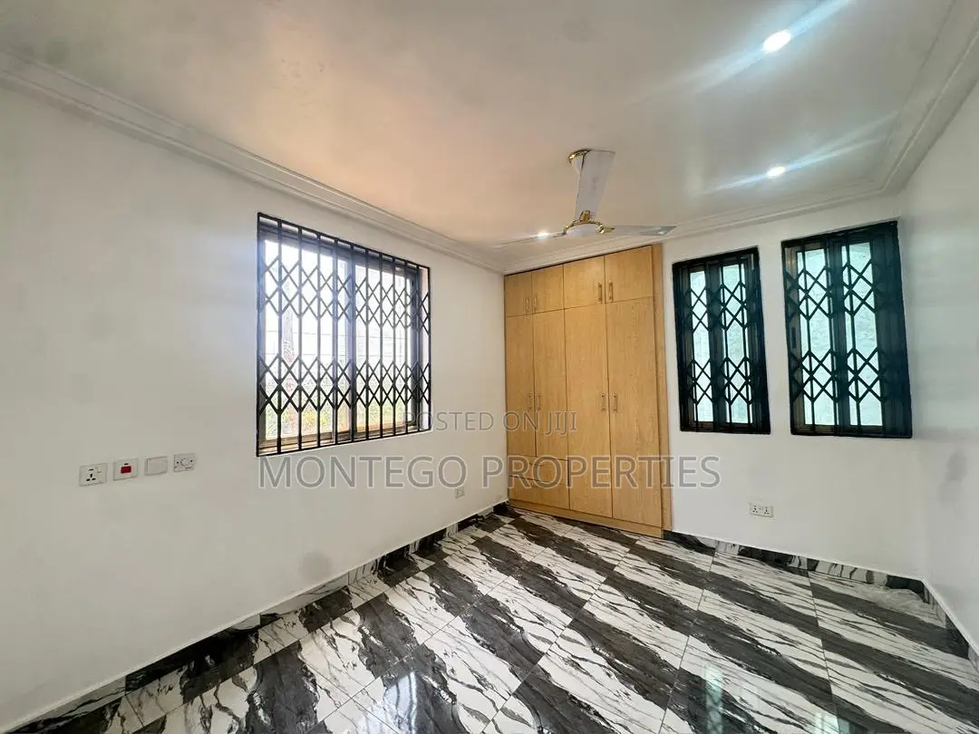2bdrm Apartment in East Trassaco, Adjiriganor for rent