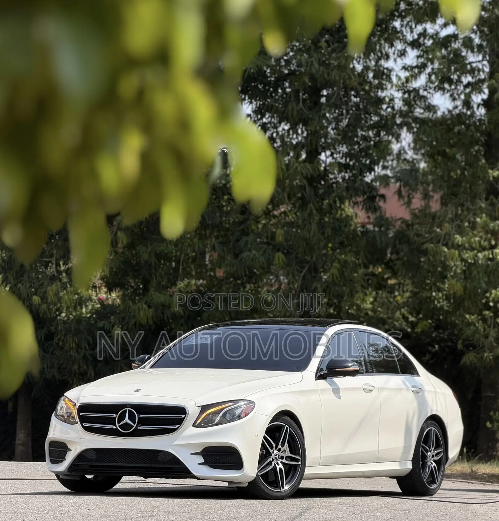 Mercedes-Benz E300 2019 White