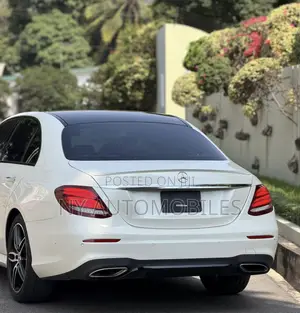 Mercedes-Benz E300 2019 White